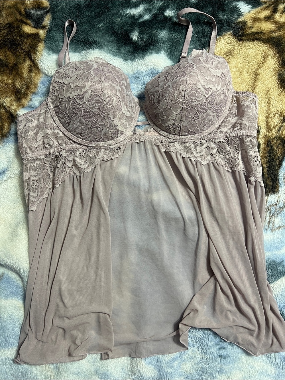 La Vie En Rose Lace-Trim Mesh Chemise in Mauve Taupe